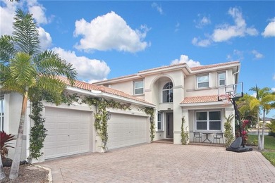 Beach Home For Sale in Fort Myers, Florida