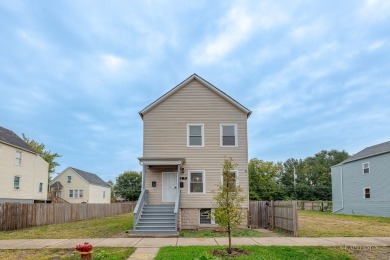 Beach Home For Sale in Chicago, Illinois