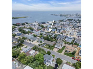 Beach Home For Sale in Ship Bottom, New Jersey