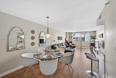 Beach Condo For Sale in Miami Beach, Florida