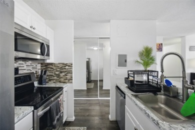Beach Condo For Sale in Aiea, Hawaii