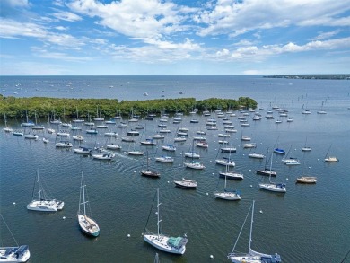 Beach Condo For Sale in Miami, Florida