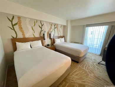 Beach Condo For Sale in Honolulu, Hawaii