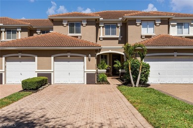 Beach Townhome/Townhouse For Sale in Fort Myers, Florida