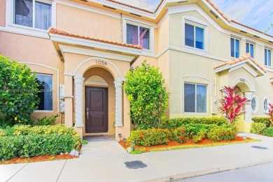 Beach Townhome/Townhouse For Sale in Homestead, Florida