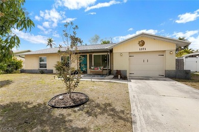 Beach Home For Sale in North Fort Myers, Florida