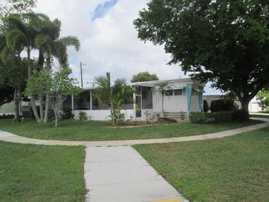 Beach Home For Sale in Boynton Beach, Florida