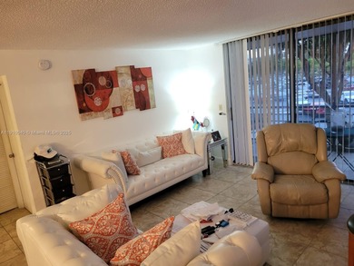 Beach Condo For Sale in Pembroke Pines, Florida
