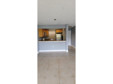 Beach Condo For Sale in West Palm Beach, Florida