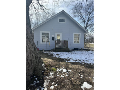 Beach Home Sale Pending in Muskegon, Michigan