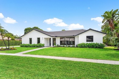 Beach Home For Sale in Boca Raton, Florida