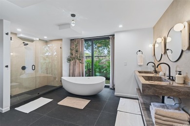 Beach Home For Sale in Kailua, Hawaii
