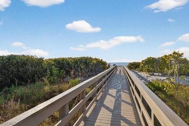 Beach Condo For Sale in Sanibel, Florida