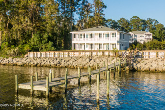 Beach Townhome/Townhouse Off Market in Minnesott Beach, North Carolina