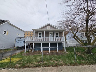 Beach Home For Sale in Highlands, New Jersey