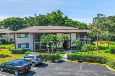 Beach Condo For Sale in Tamarac, Florida