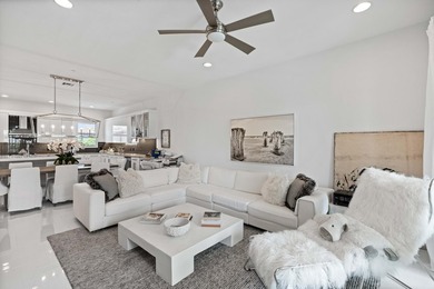 Beach Townhome/Townhouse For Sale in Palm Beach Gardens, Florida