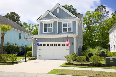 Beach Home For Sale in Mount Pleasant, South Carolina
