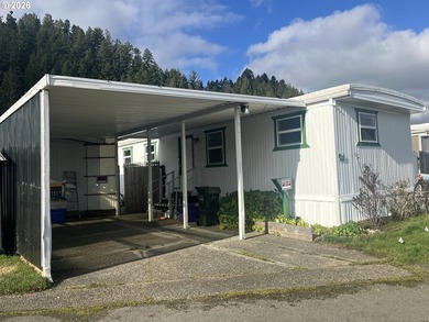 Beach Home For Sale in Reedsport, Oregon
