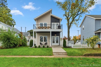 Beach Home For Sale in Muskegon, Michigan