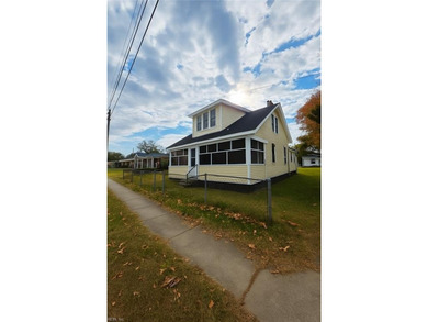 Beach Home For Sale in Hertford, North Carolina