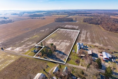 Beach Acreage For Sale in Three Oaks, Michigan