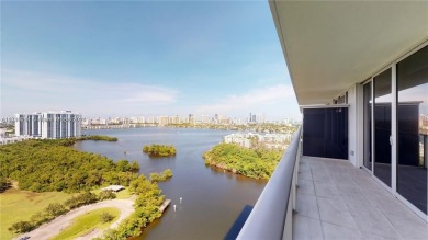 Beach Condo For Sale in North Miami Beach, Florida