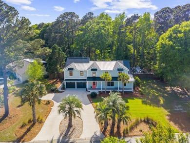 Beach Home For Sale in Mount Pleasant, South Carolina