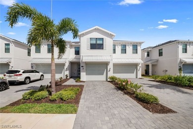 Beach Townhome/Townhouse For Sale in Naples, Florida