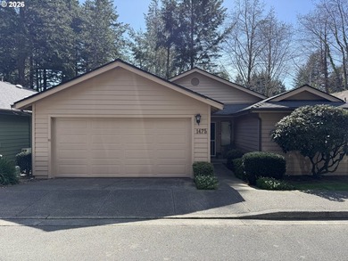 Beach Home For Sale in Brookings, Oregon