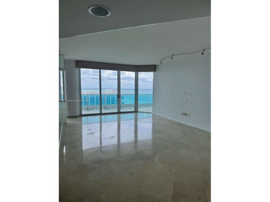 Beach Condo For Sale in Miami Beach, Florida