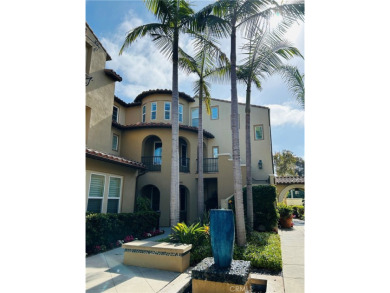 Beach Condo For Sale in Huntington Beach, California