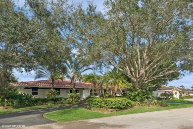 Beach Home For Sale in Palmetto Bay, Florida