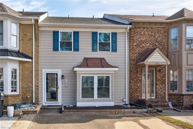 Beach Townhome/Townhouse For Sale in Virginia Beach, Virginia