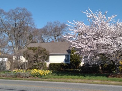 Beach Home Sale Pending in Riverhead, New York