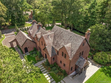 Beach Home Sale Pending in Port Washington, New York