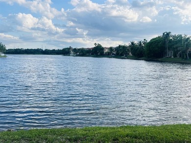 Beach Townhome/Townhouse For Sale in Miramar, Florida