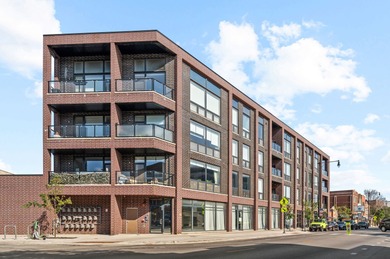 Beach Condo For Sale in Chicago, Illinois