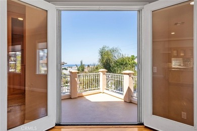 Beach Townhome/Townhouse For Sale in Hermosa Beach, California