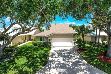 Beach Home For Sale in Jupiter, Florida