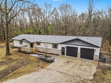 Beach Home For Sale in Muskegon, Michigan