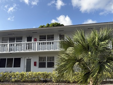 Beach Condo For Sale in West Palm Beach, Florida