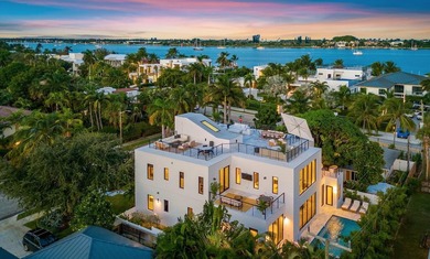Beach Home For Sale in West Palm Beach, Florida