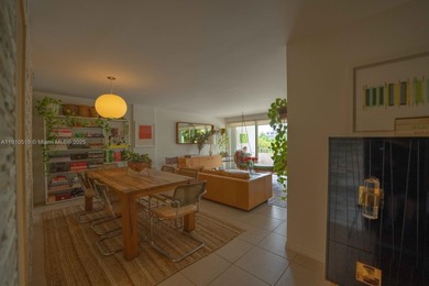 Beach Condo For Sale in Key Biscayne, Florida