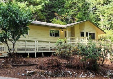 Beach Home For Sale in Gold Beach, Oregon