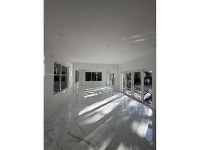 Beach Home For Sale in Miami Beach, Florida