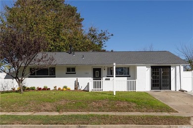 Beach Home For Sale in Norfolk, Virginia