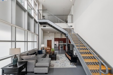 Beach Condo Sale Pending in Oakland, California