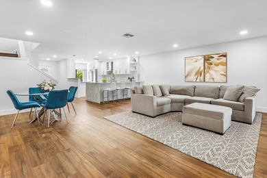 Beach Townhome/Townhouse For Sale in Boynton Beach, Florida