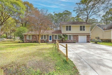 Beach Home For Sale in Charleston, South Carolina